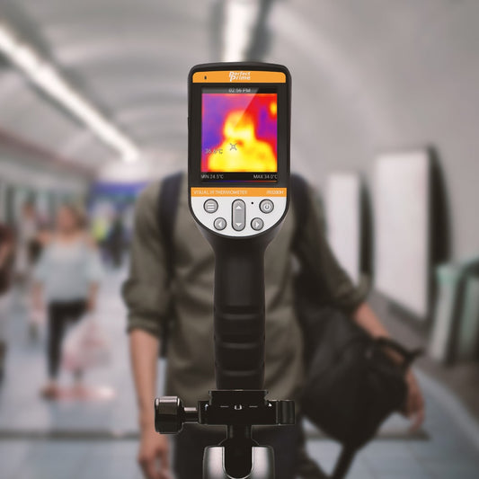 Thermal camera detecting human temperature