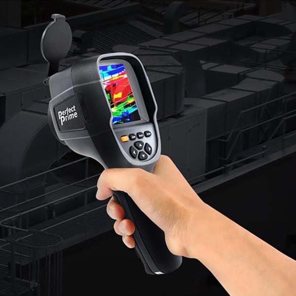 Hand holding PerfectPrime thermal camera Ir0019